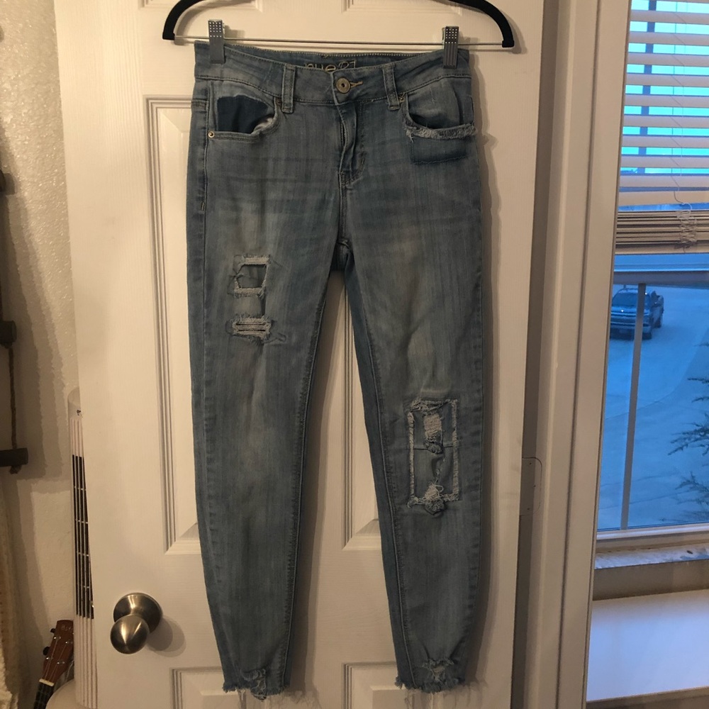 Light Denim Mid Rise Ankle Jegging